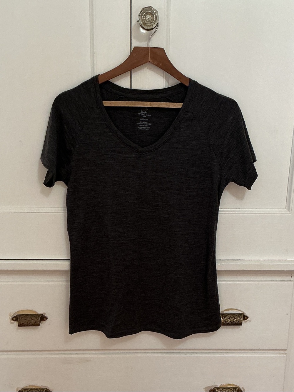 Woolx Mia Women's V-Neck Short Sleeve Tee -Dark Gray